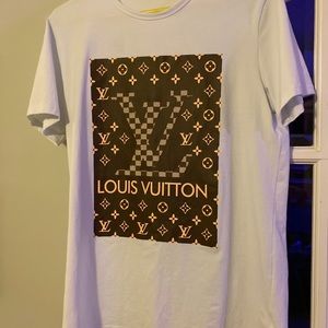 Men’s xl Louis Vuitton t shirt